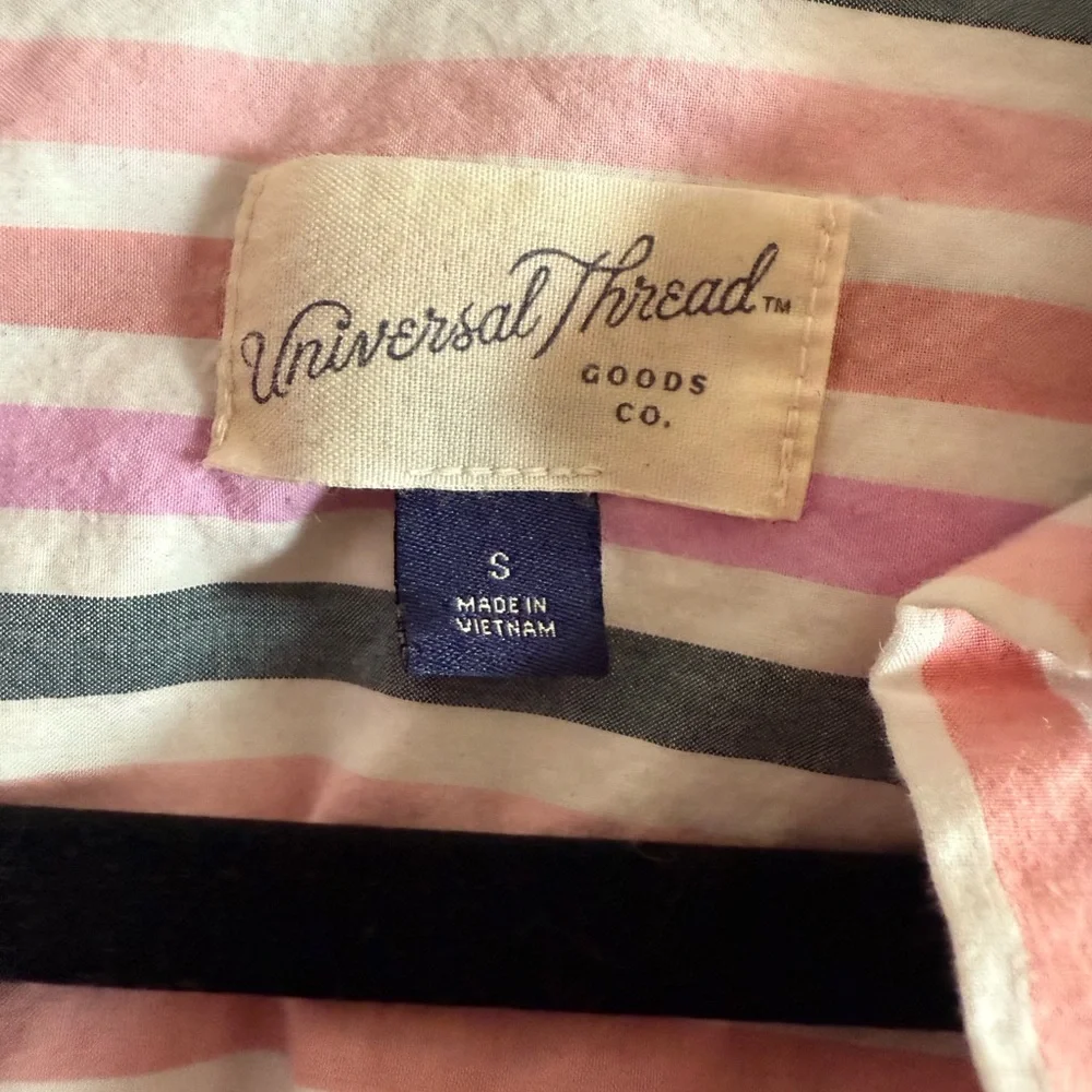 Threshold colorful blouse, great condition, size small - Picture 3 of 3